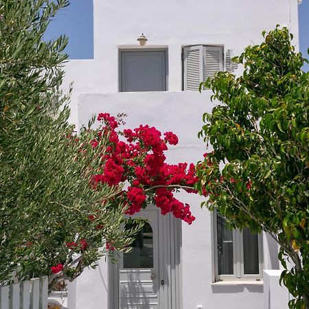 Sensia Luxury Apartment With Hot Tub Oia  Extérieur photo